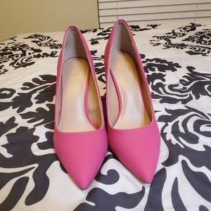 Fuschia Pumps